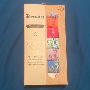 No Boundaries 7-Pack Mid-Rise Hipster Panties in Blue, Pink, Coral, Light Blue